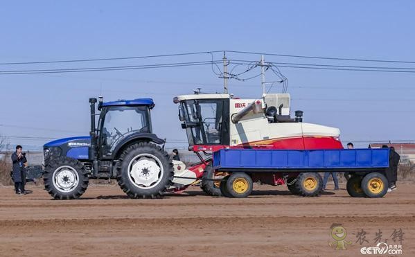 &ldquo;智慧農(nóng)機&rdquo;助力鄉(xiāng)村振興 &ldquo;無人農(nóng)場&rdquo;未來可期