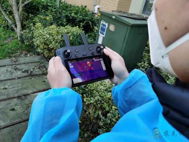 農(nóng)業(yè)無人機(jī)變身&ldquo;運(yùn)輸機(jī)&rdquo;，上海奉賢用無人機(jī)服務(wù)隔離人員