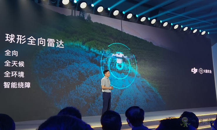 今年發(fā)布的旗艦新品是大疆植保無人機(jī)T30