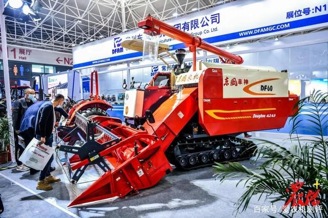 常州東風(fēng)豐神DF60履帶全喂入聯(lián)合收割機