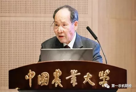 白人樸教授：農(nóng)業(yè)機(jī)械化、智能化要人強(qiáng)機(jī)精