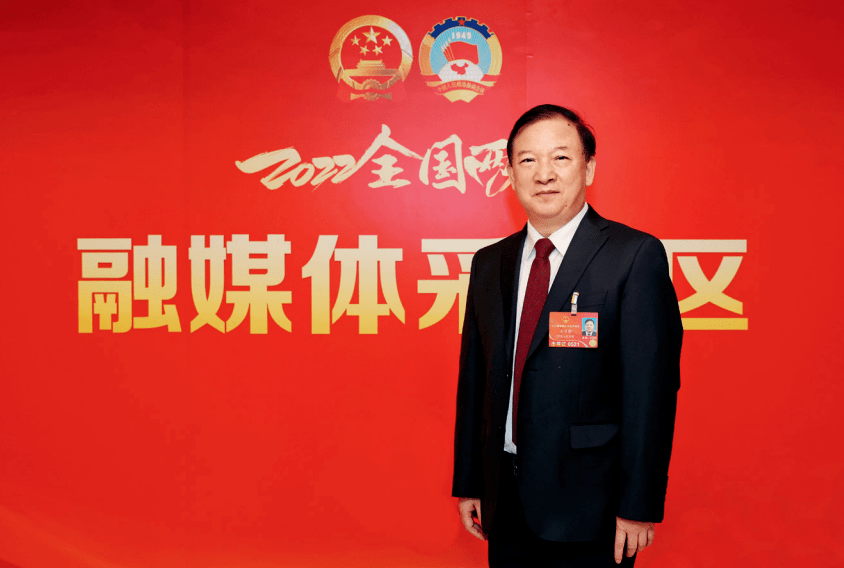 全國(guó)兩會(huì)代表呼吁：建設(shè)國(guó)家級(jí)高端智能農(nóng)機(jī)先導(dǎo)區(qū)