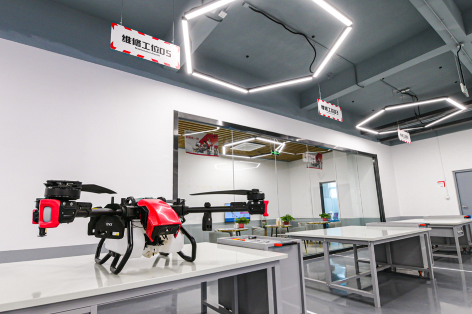 春耕正當(dāng)時:極飛全國三大直營服務(wù)站高位啟航