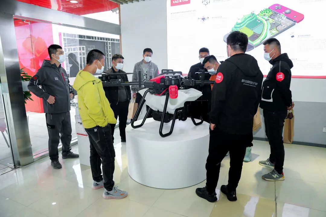 春耕正當(dāng)時:極飛全國三大直營服務(wù)站高位啟航