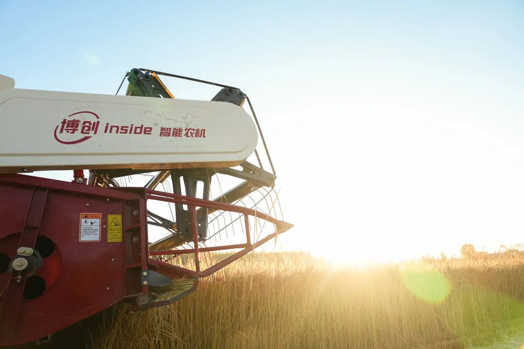 科技改變世界！智能農(nóng)機助力中國！
