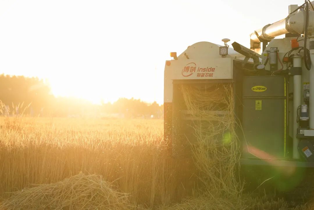 科技改變世界！智能農(nóng)機助力中國！